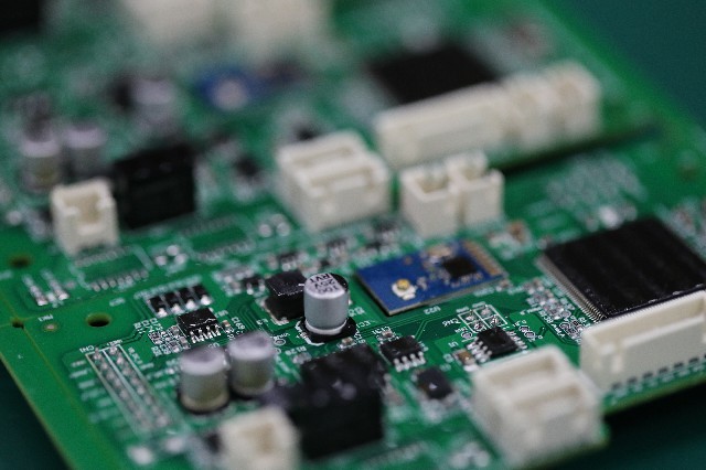 PCBA和SMT之間有什么區別和聯系?PCBA和SMT之間的區別和聯系